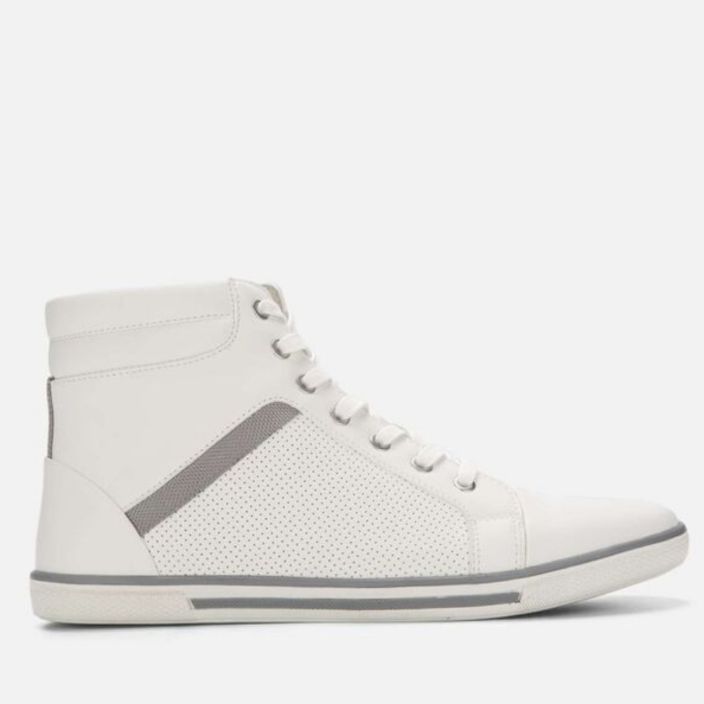 "Crown Worth" Sneaker